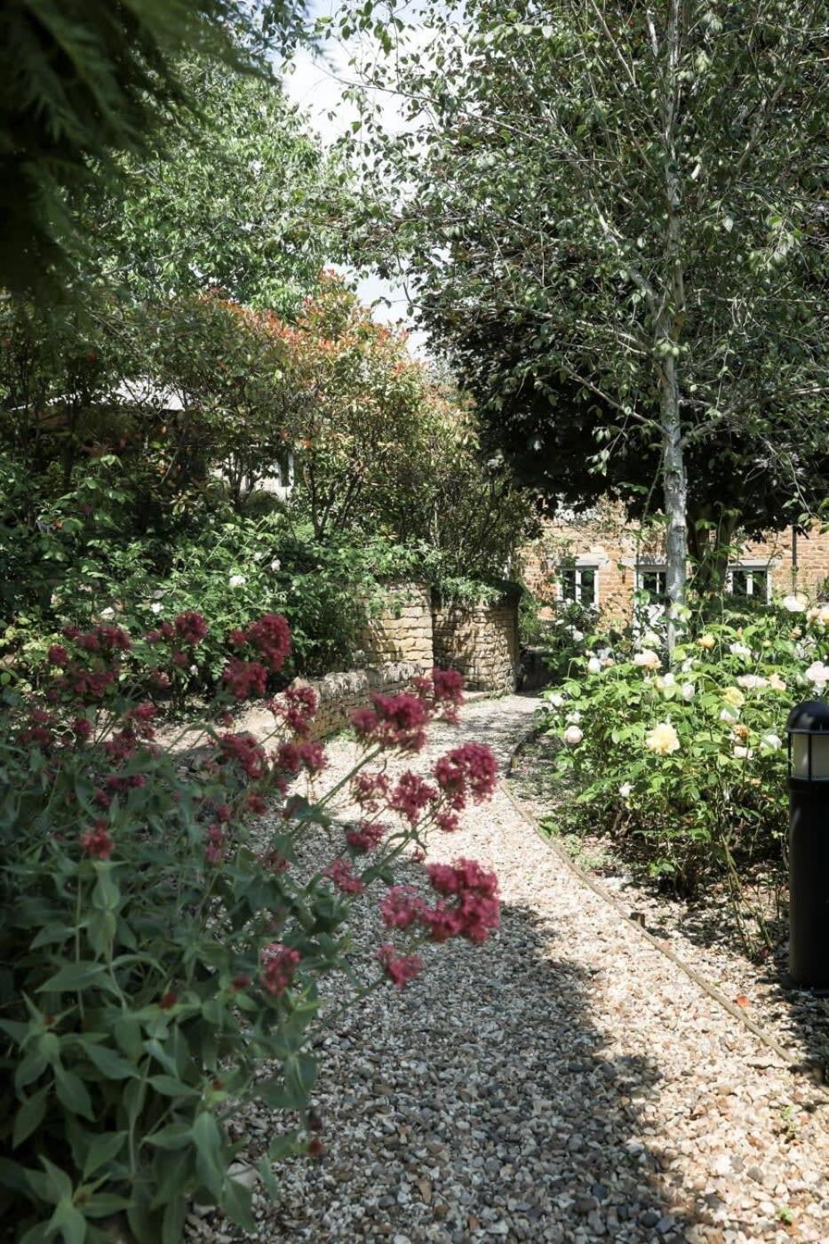 Two Rose Walk Cottage Cotswolds Moreton-in-Marsh Kültér fotó